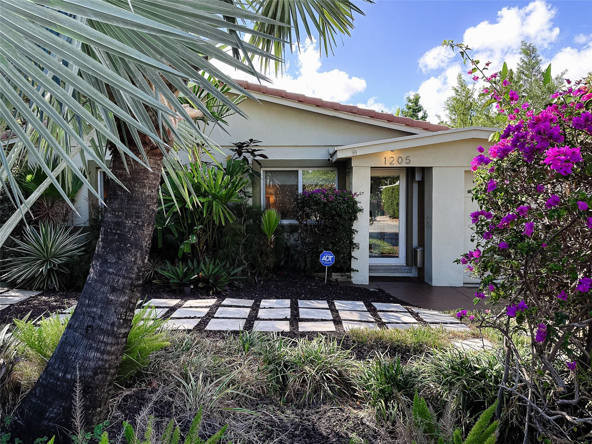 Progresso 2-18 D LAKE RIDGE - Residential