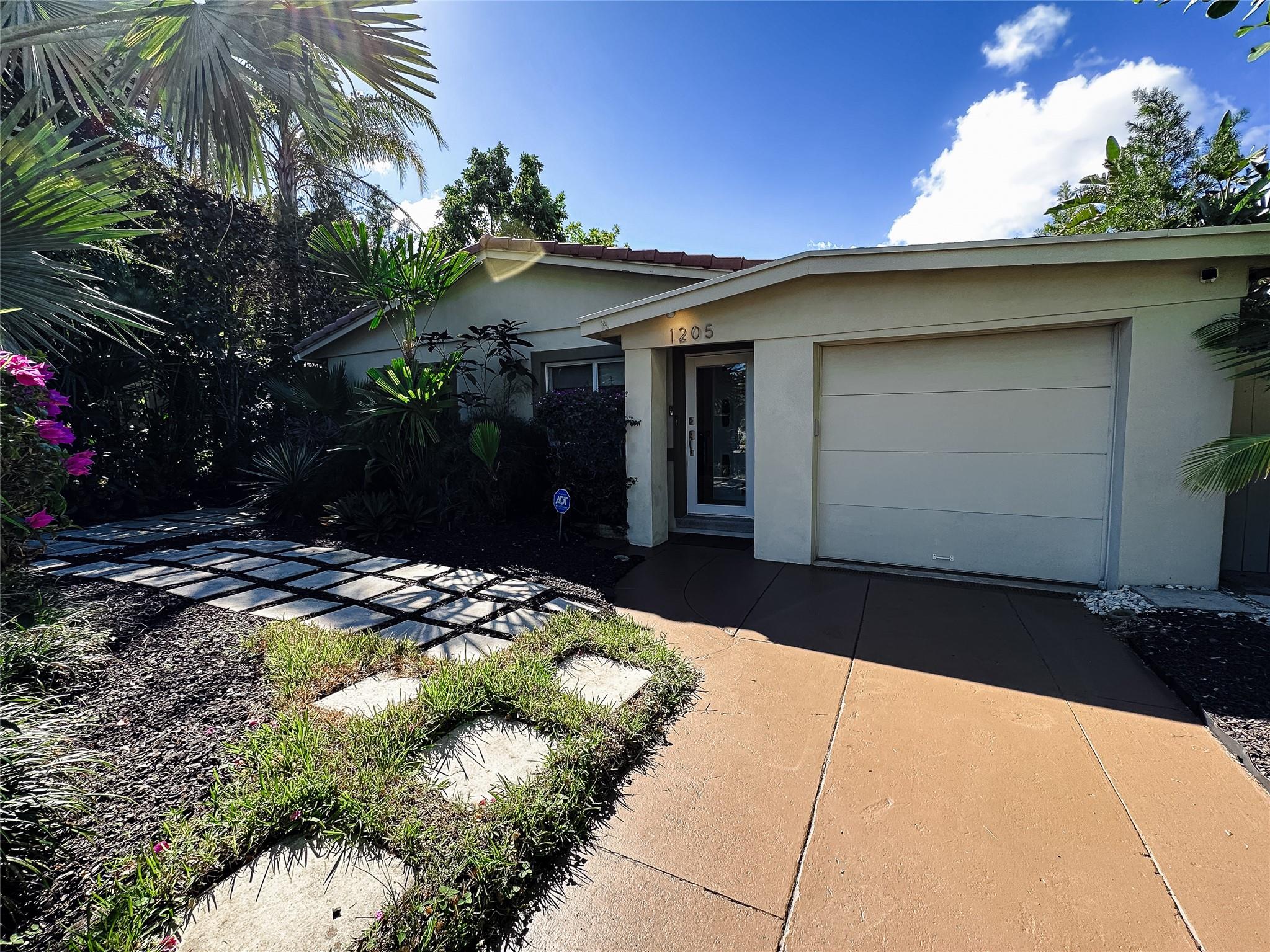 Progresso 2-18 D LAKE RIDGE - Residential