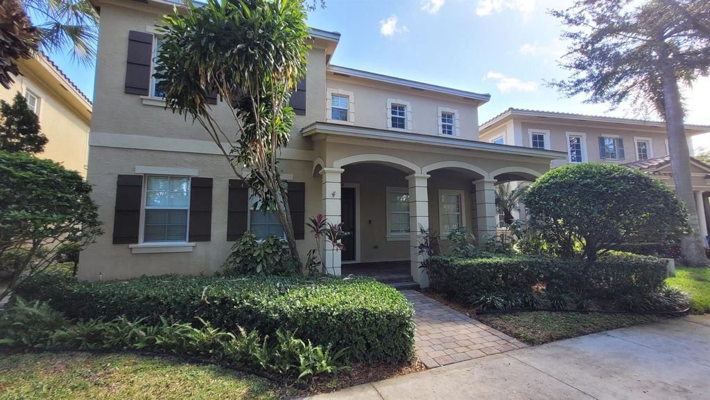 Photo of 118 Wicklow Lane, Jupiter, FL 33458 (MLS # R11134214)
