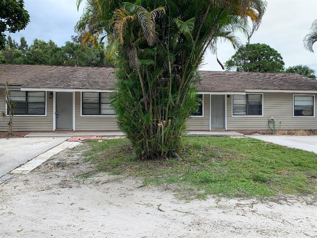 Photo of 3703 SE Dixie Ross Street, Stuart, FL 34997 (MLS # R10756706)
