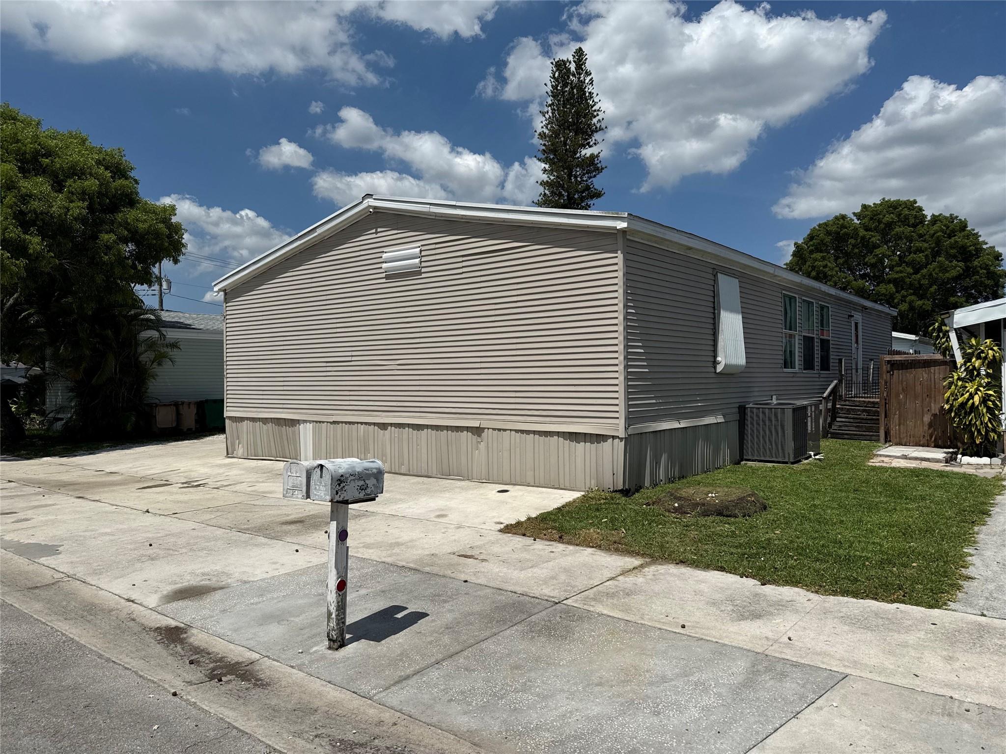 710 SW 134th Ave