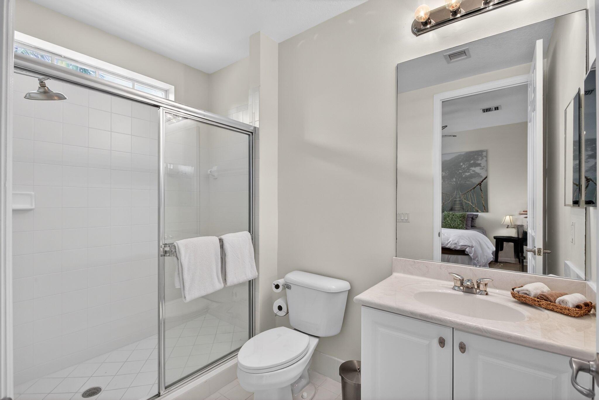 HARBOUR OAKS - Residential