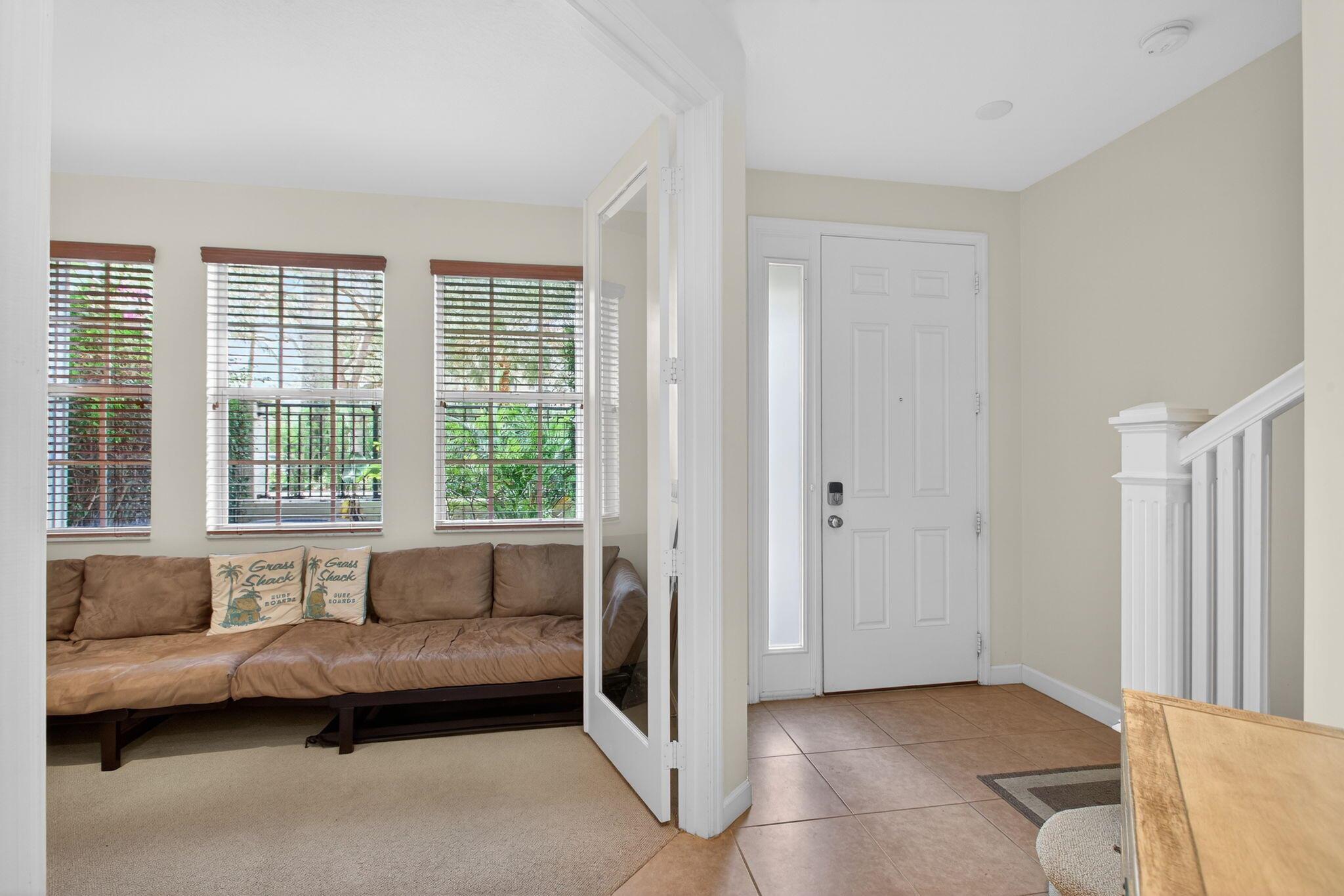 HARBOUR OAKS - Residential