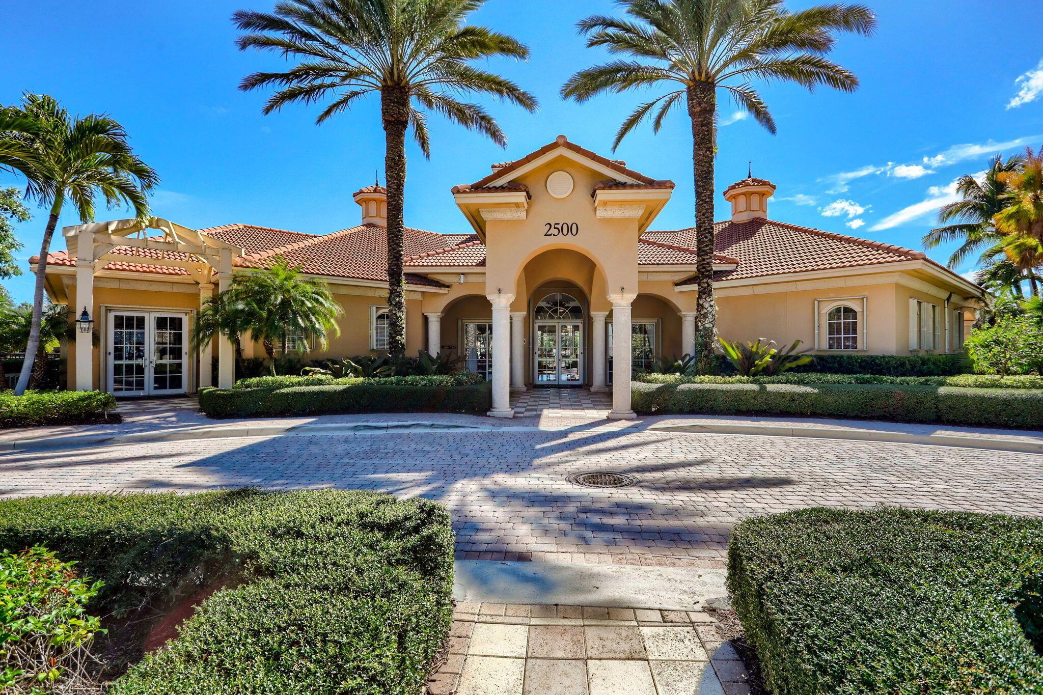 HARBOUR OAKS - Residential