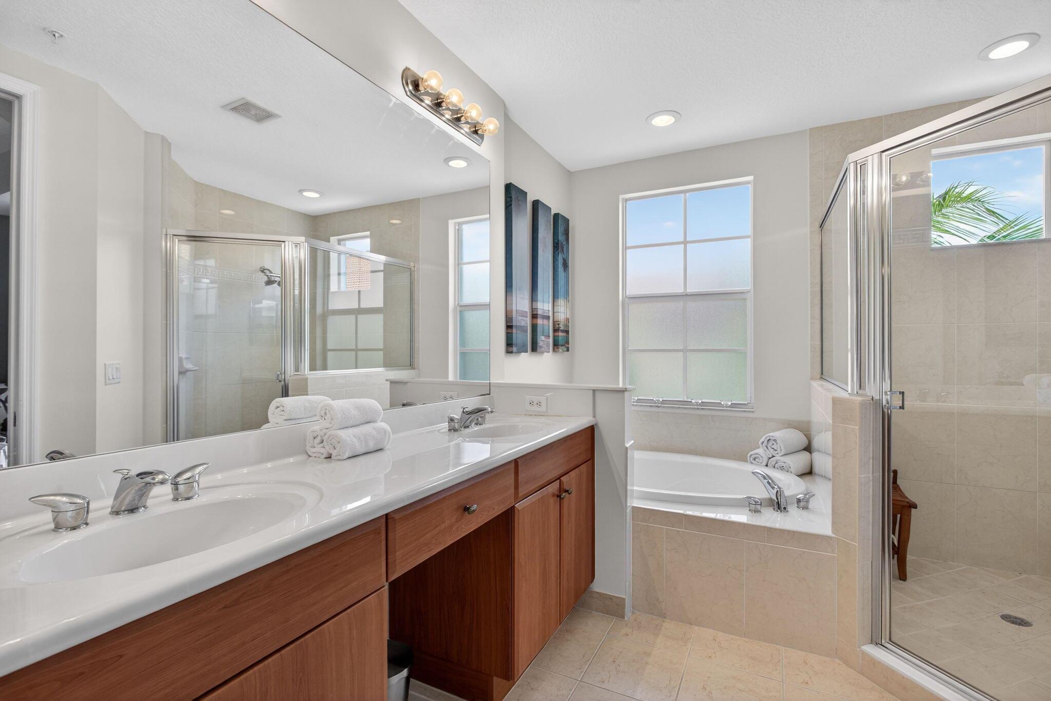 HARBOUR OAKS - Residential