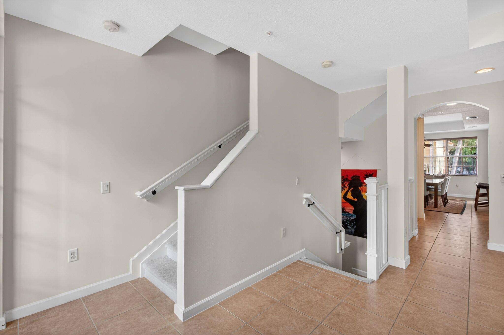 HARBOUR OAKS - Residential