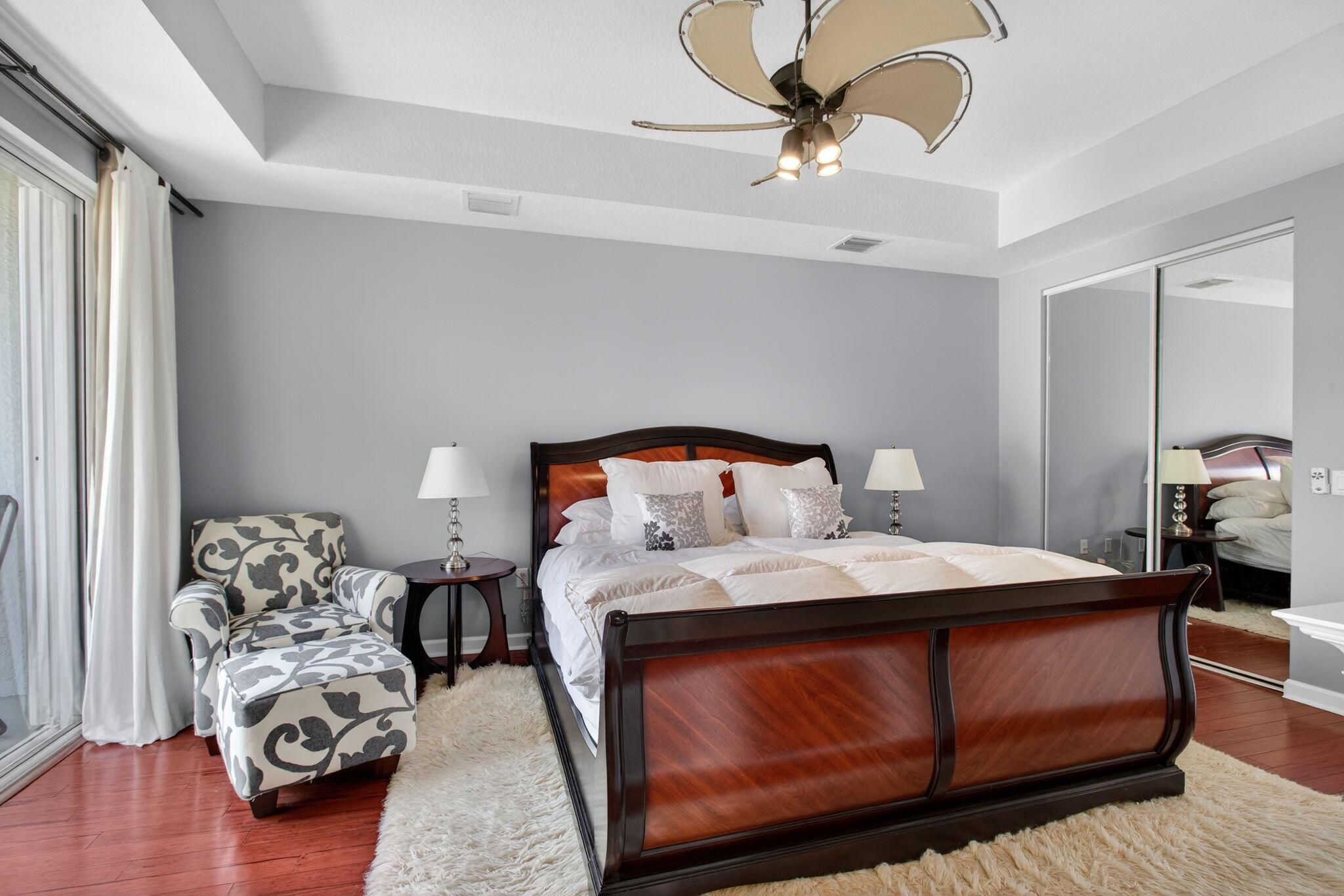 HARBOUR OAKS - Residential