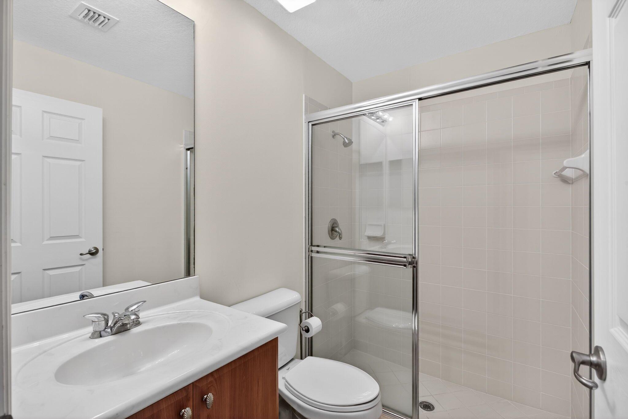 HARBOUR OAKS - Residential