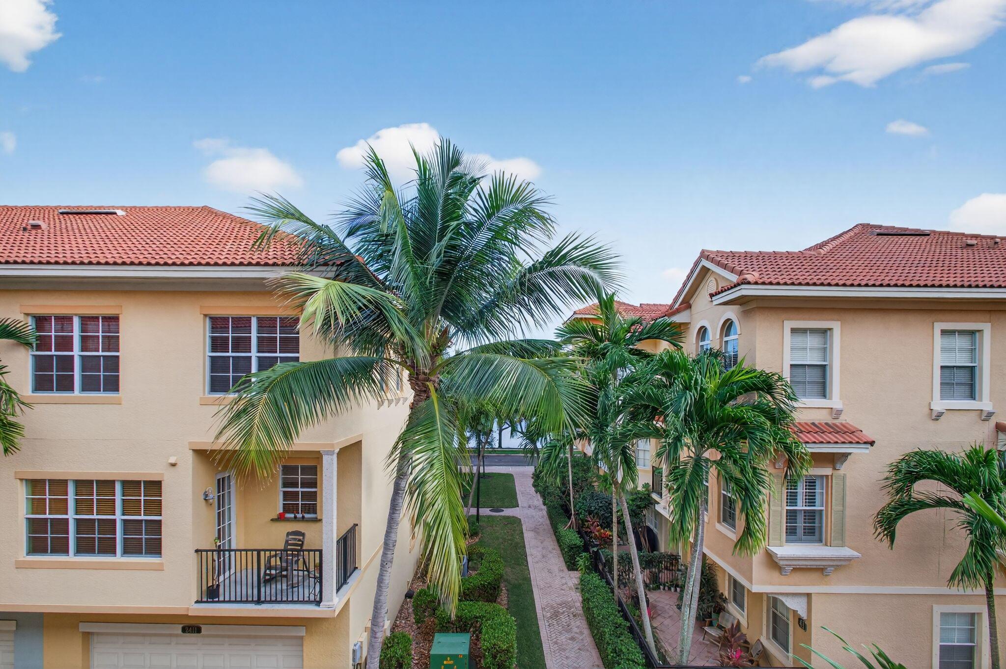 HARBOUR OAKS - Residential