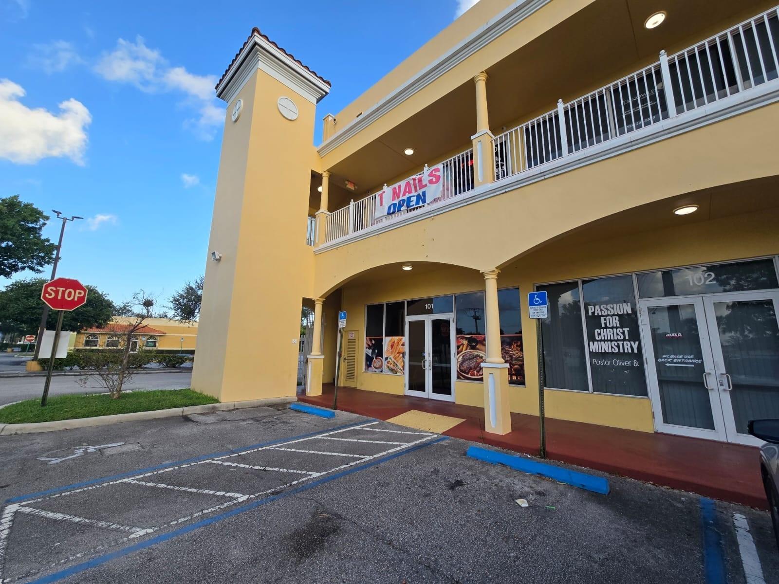 3007 W Commercial Blvd #101
