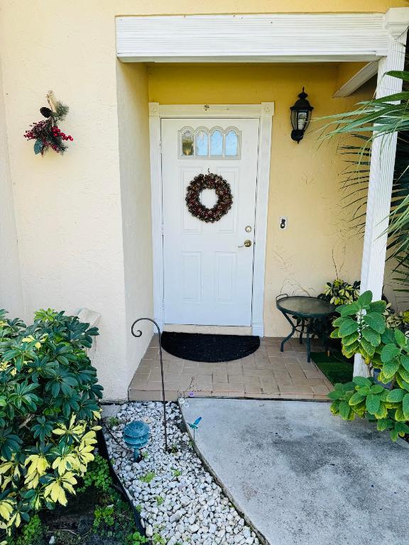 4134 Alpinia Ct Court N