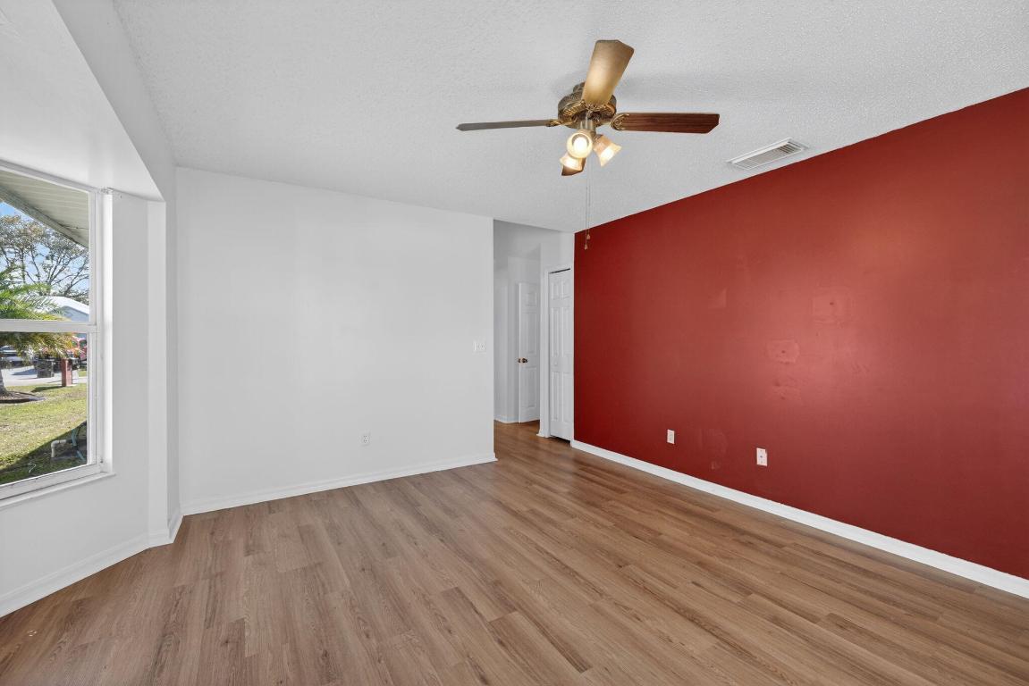 PORT ST LUCIE SECTION 11 - Residential