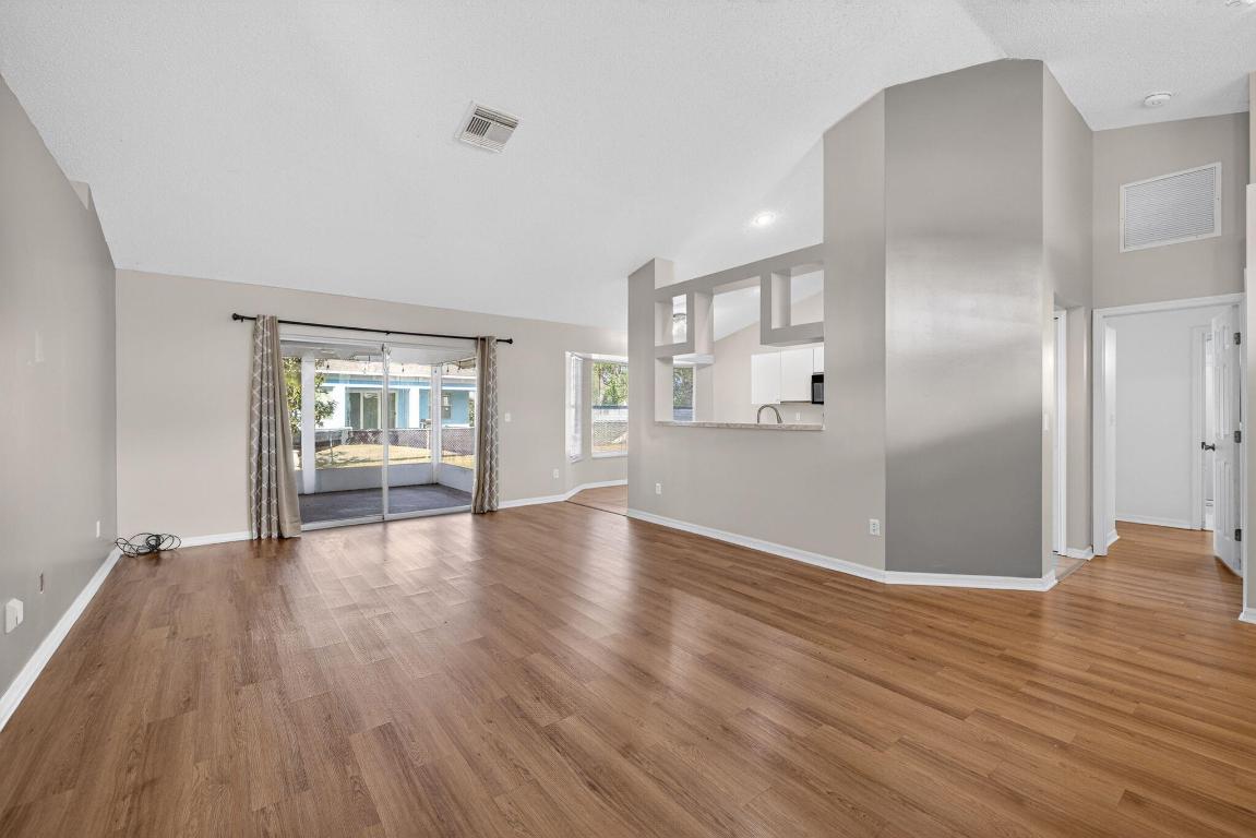 PORT ST LUCIE SECTION 11 - Residential