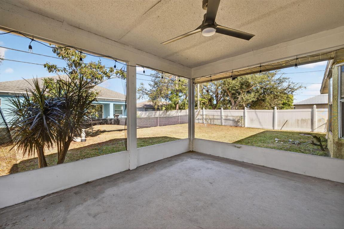 PORT ST LUCIE SECTION 11 - Residential