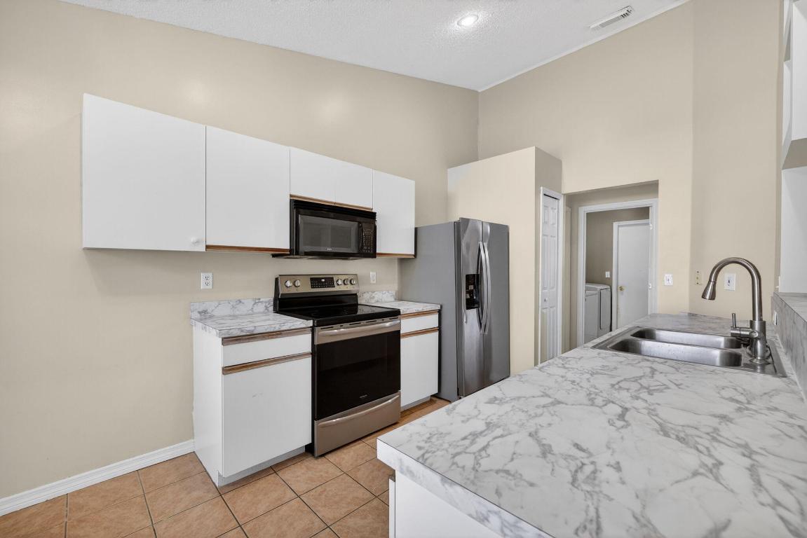 PORT ST LUCIE SECTION 11 - Residential