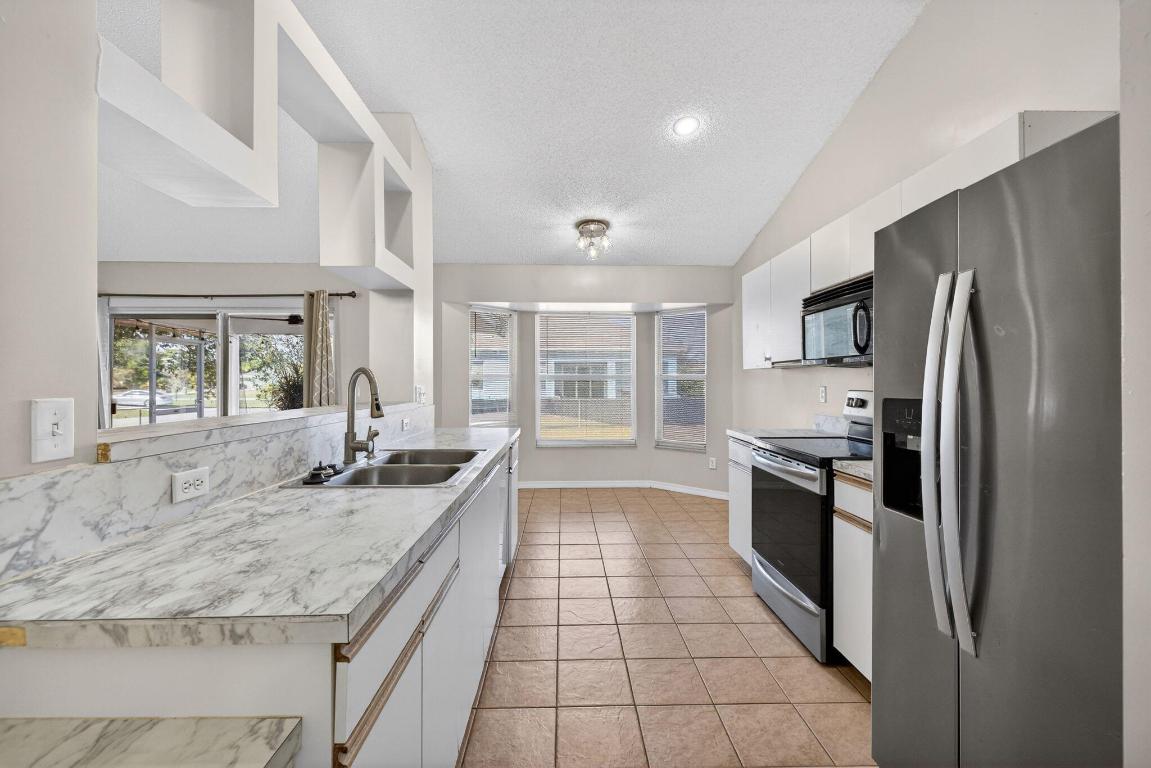 PORT ST LUCIE SECTION 11 - Residential