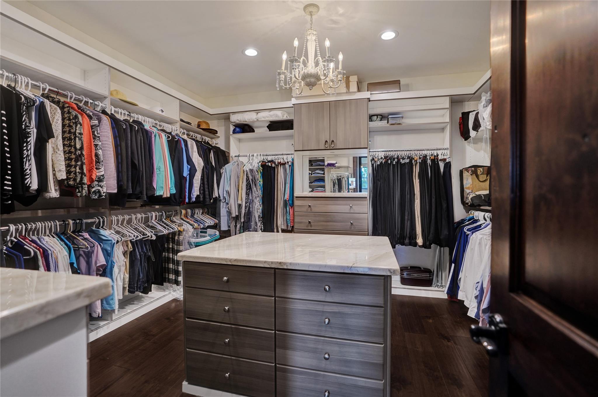 CORAL KEY VILLAS 3RD SEC - Residential