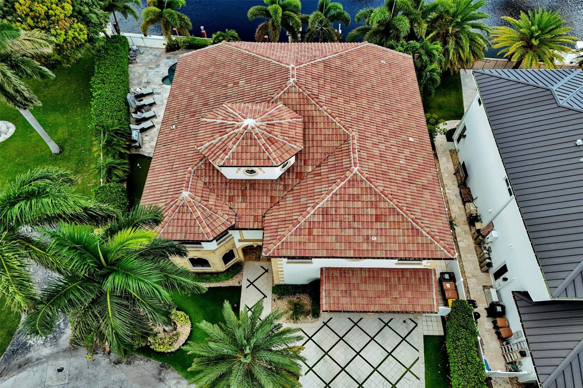 CORAL KEY VILLAS 3RD SEC - Residential