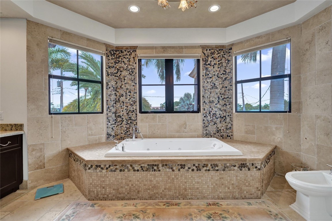 CORAL KEY VILLAS 3RD SEC - Residential