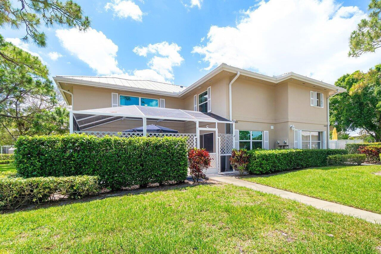 2401 SW Danbury Lane