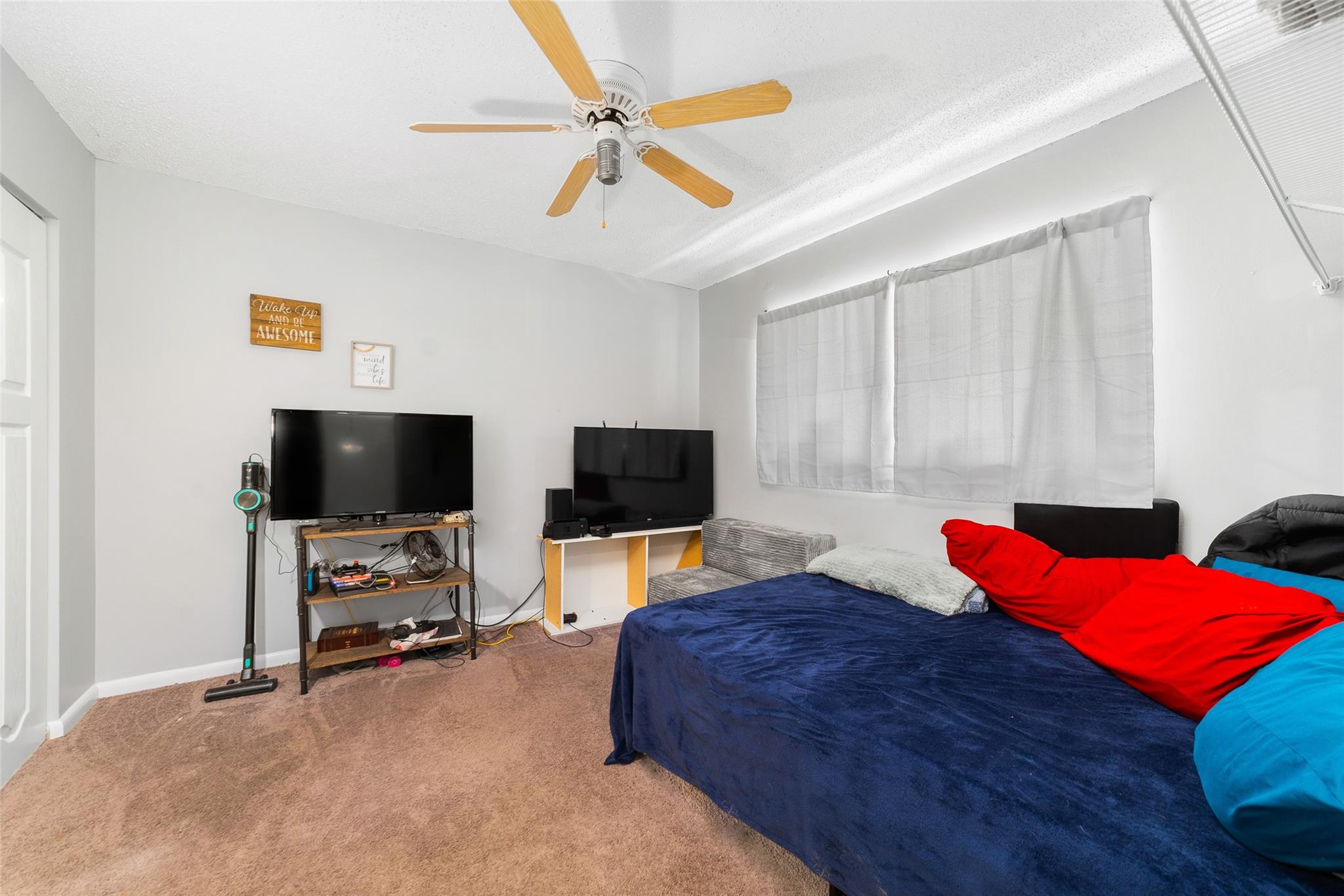 VALLHALA VILLAGE CONDO - Residential