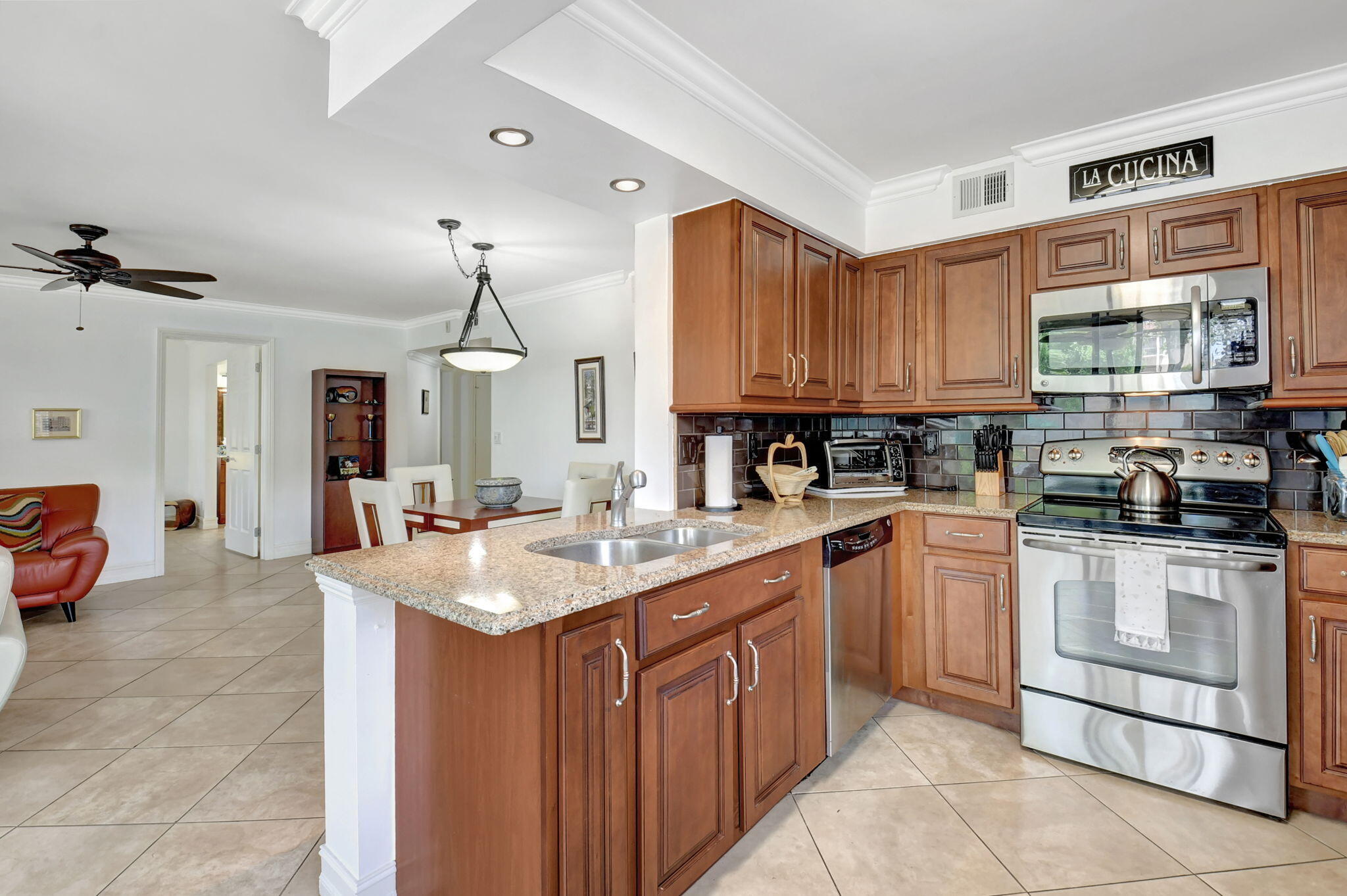 LAVERS DELRAY RACQUET CLUB CONDO - Residential Lease