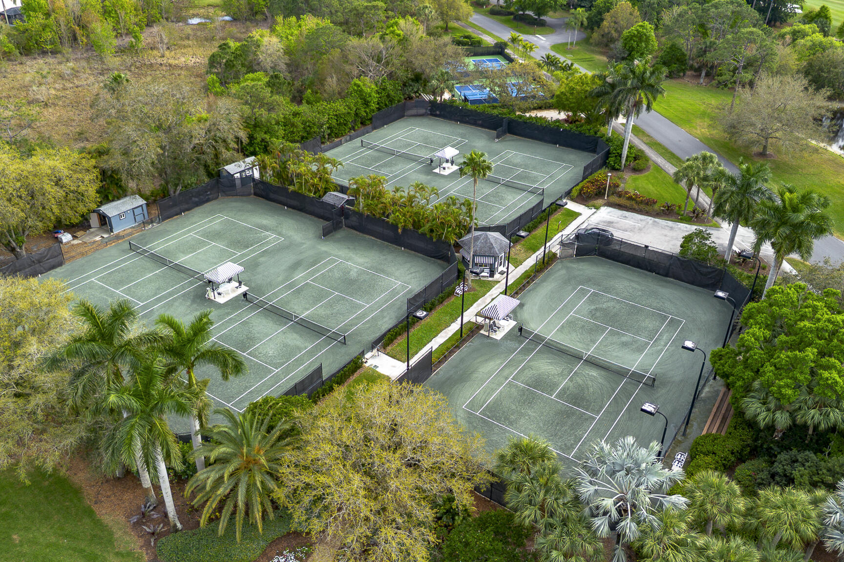 PIPERS LANDING - Residential