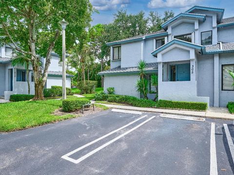 305 Harbour Pointe Way Greenacres FL 33413
