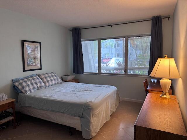 VENETIAN PARK CO-OP - Residential Lease