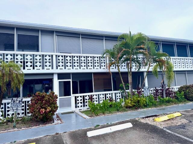 VENETIAN PARK CO-OP - Residential Lease