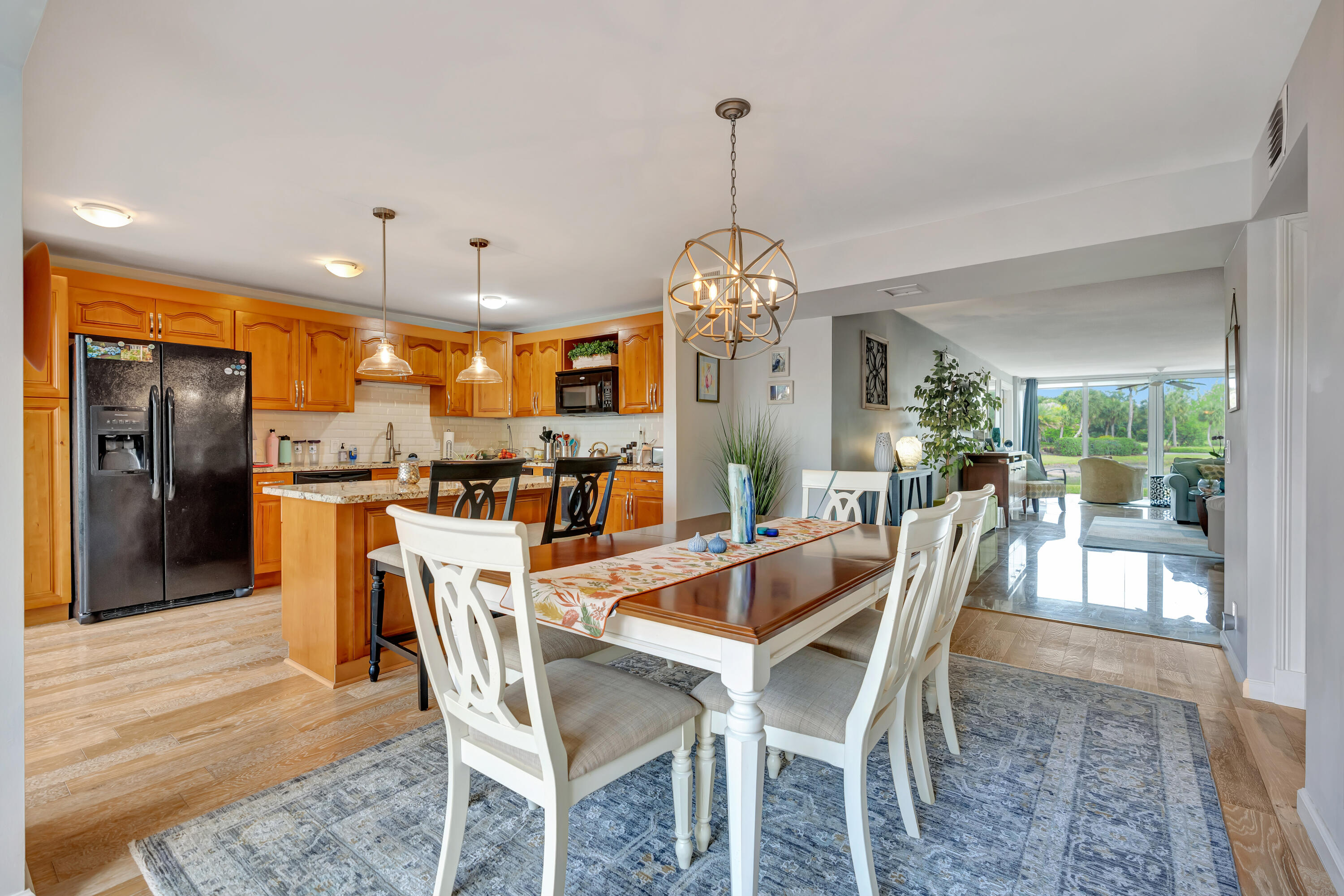 PIPERS LANDING GARDEN APARTMENTS CONDO - Residential
