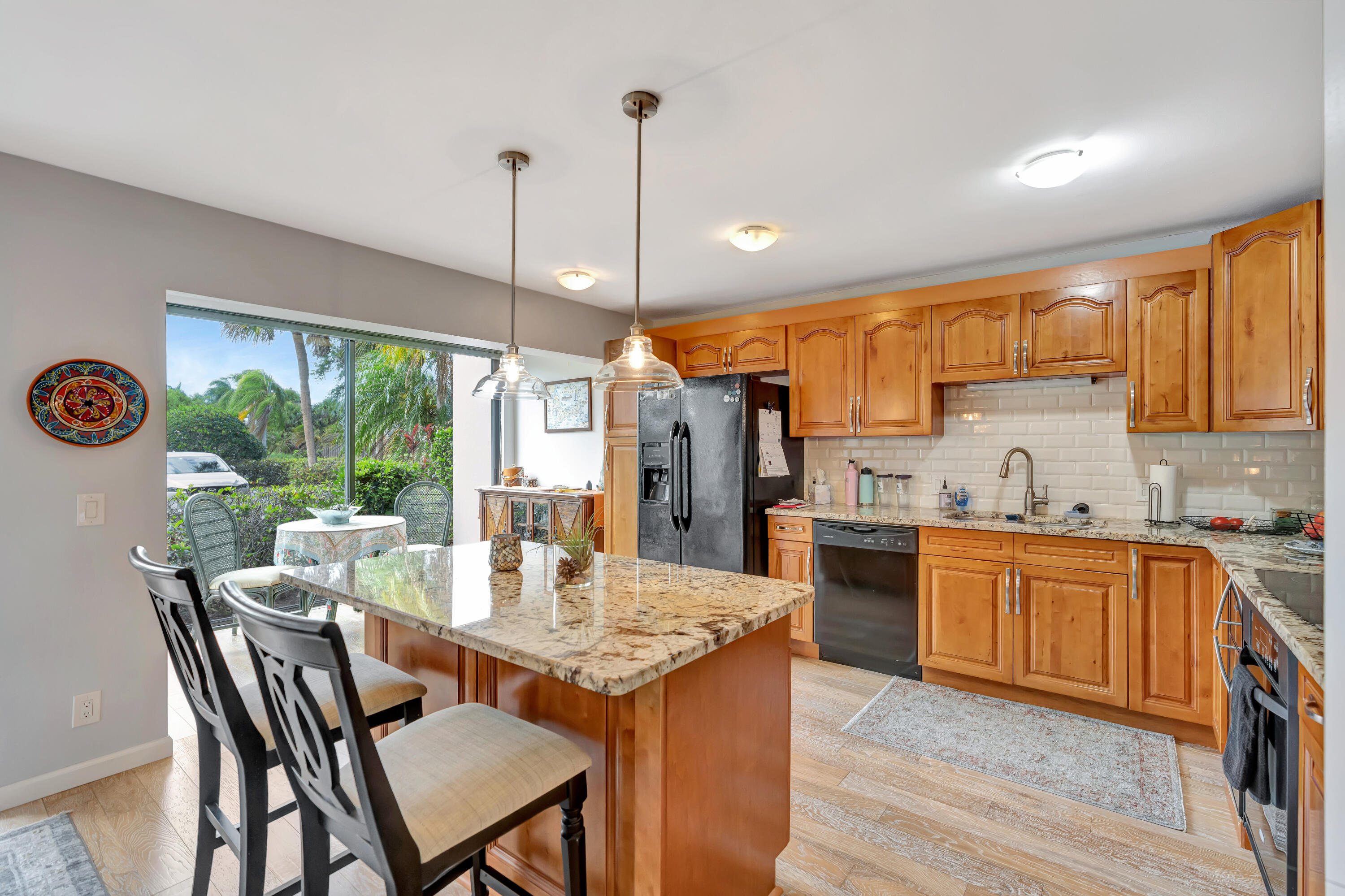 PIPERS LANDING GARDEN APARTMENTS CONDO - Residential