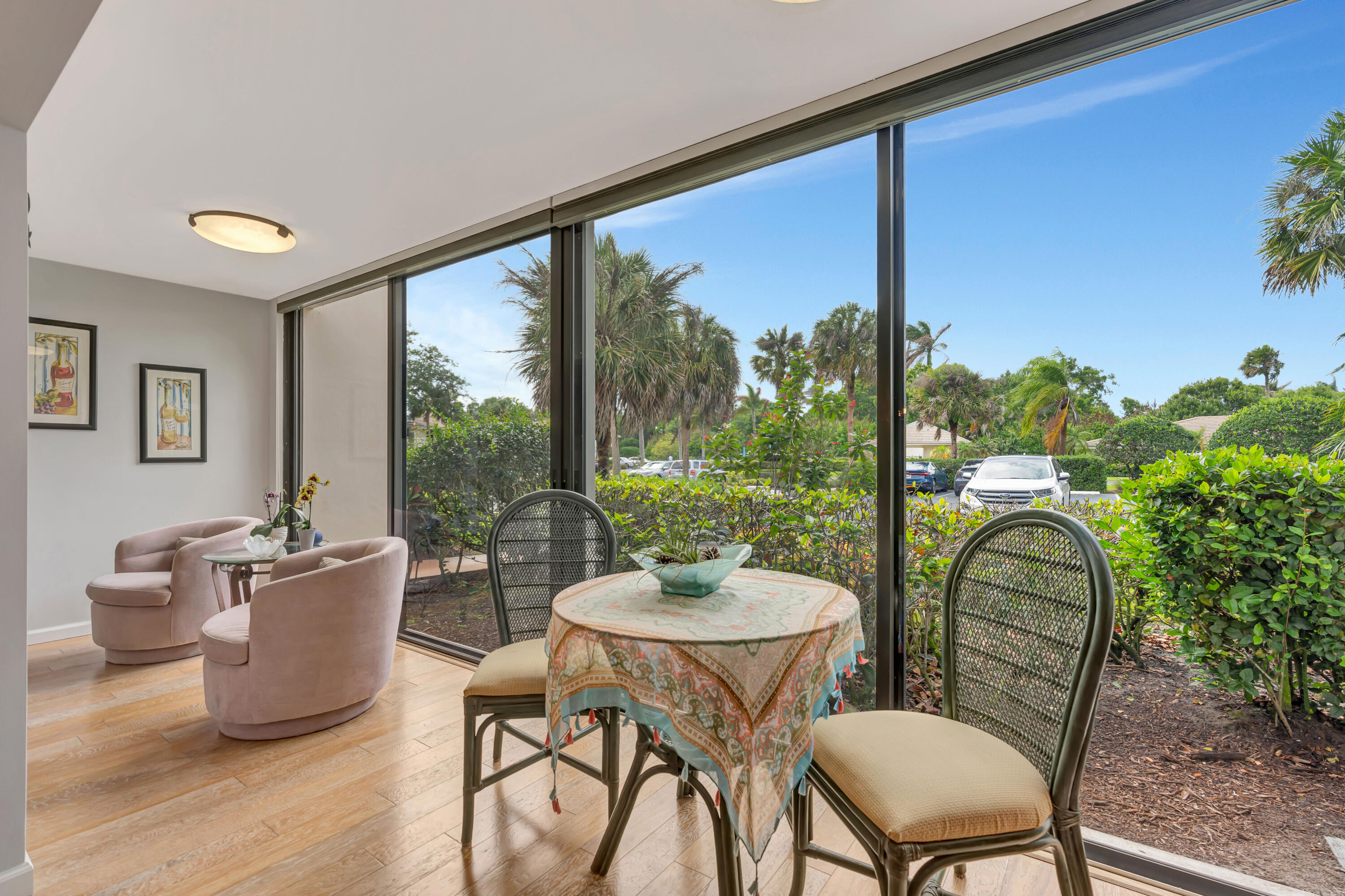 PIPERS LANDING GARDEN APARTMENTS CONDO - Residential