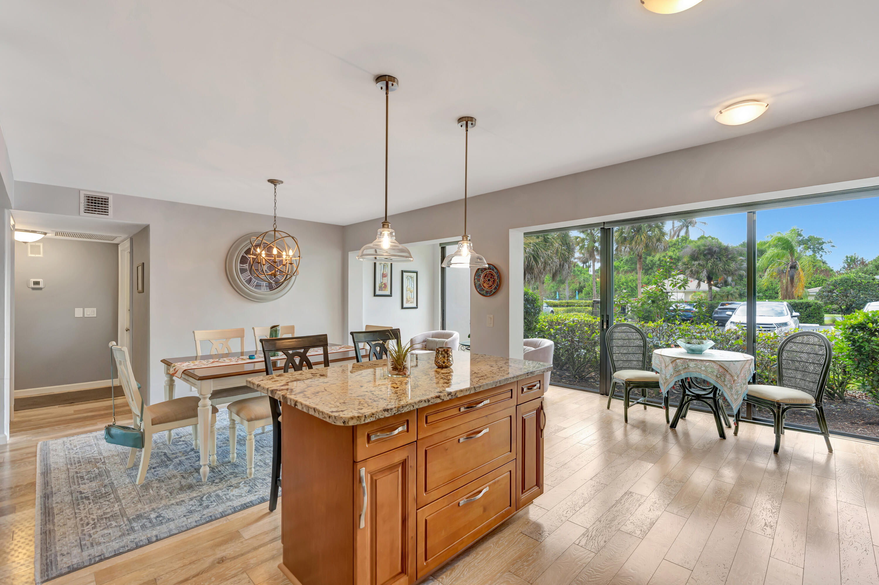PIPERS LANDING GARDEN APARTMENTS CONDO - Residential