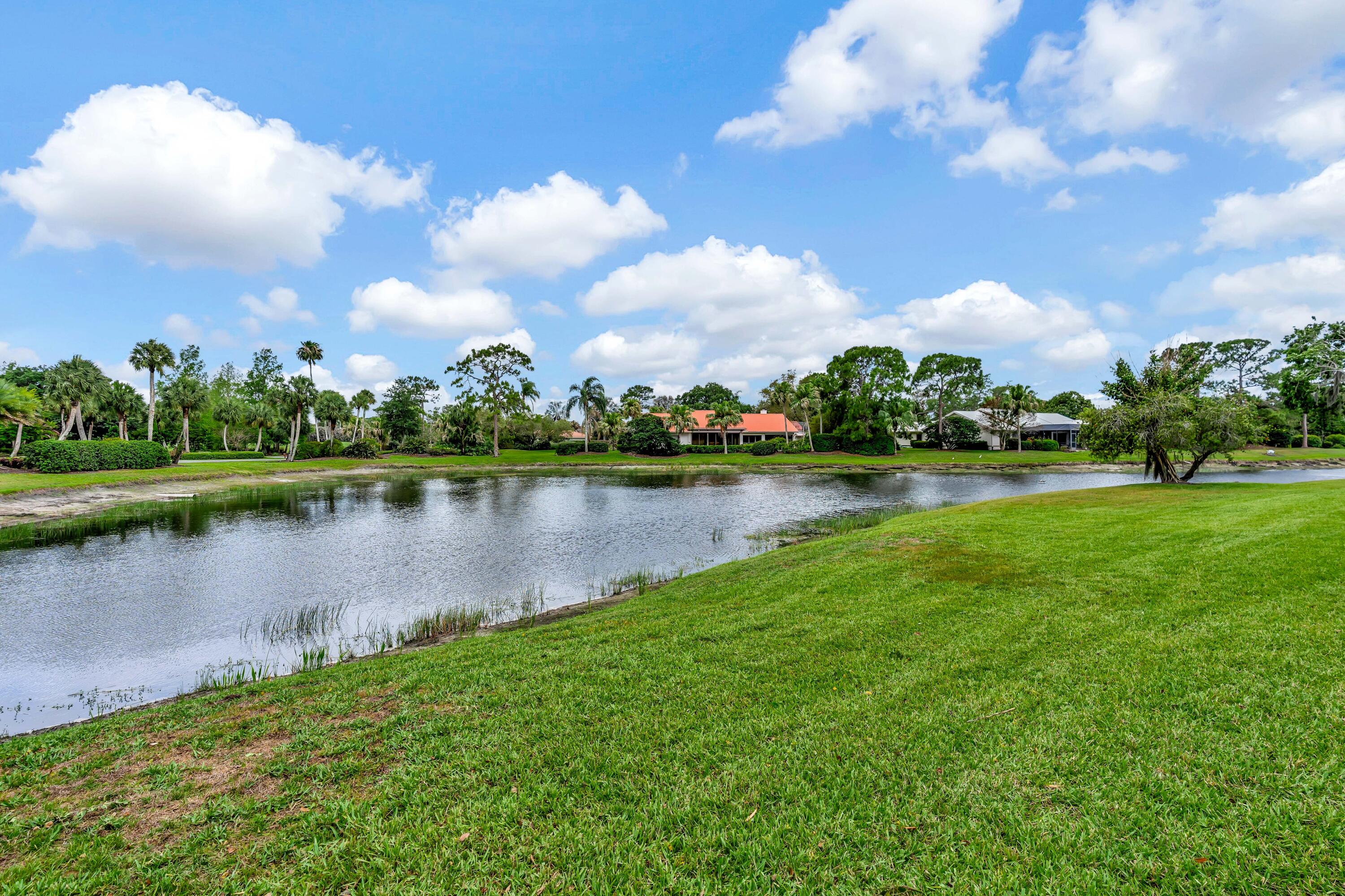 PIPERS LANDING GARDEN APARTMENTS CONDO - Residential