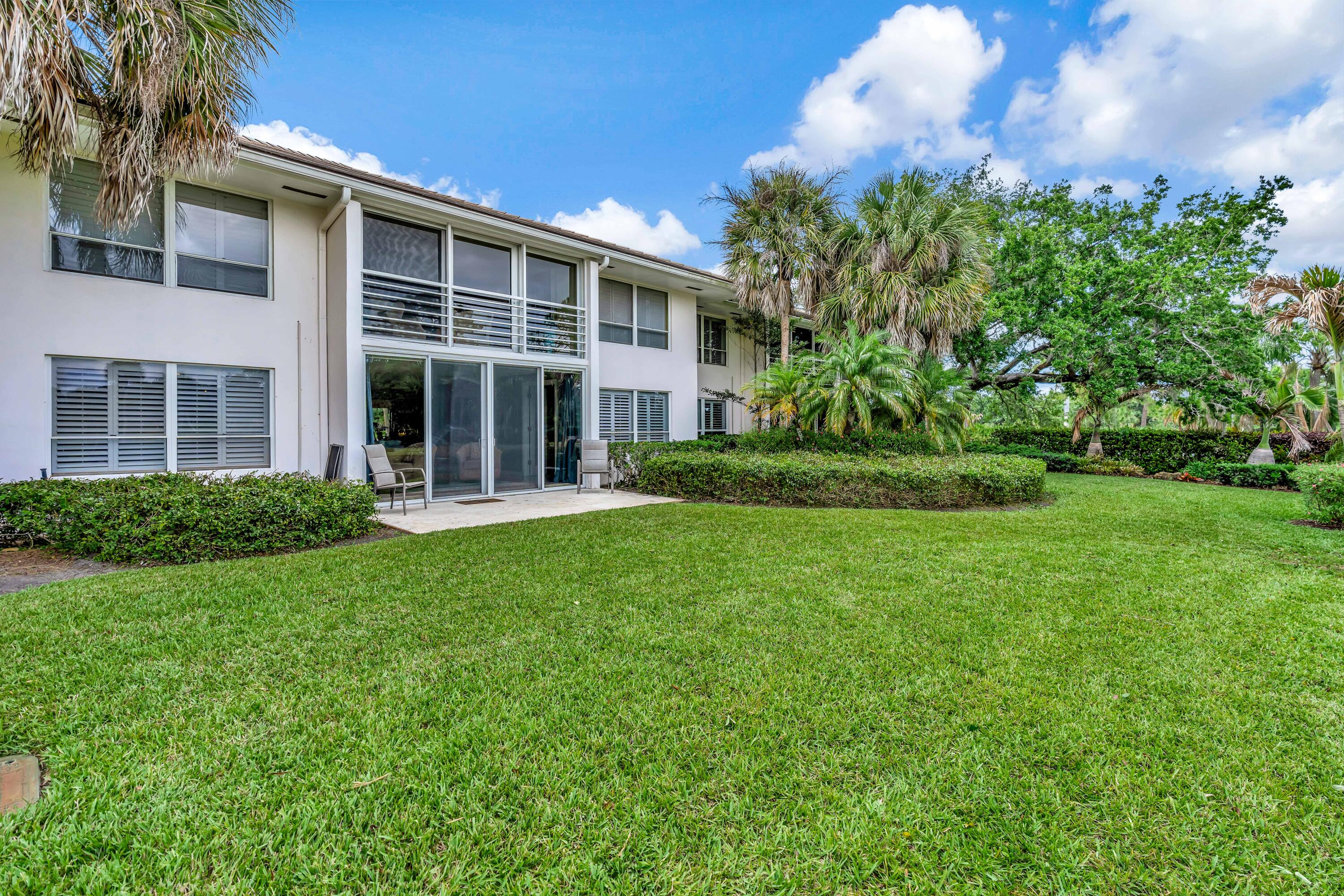 PIPERS LANDING GARDEN APARTMENTS CONDO - Residential