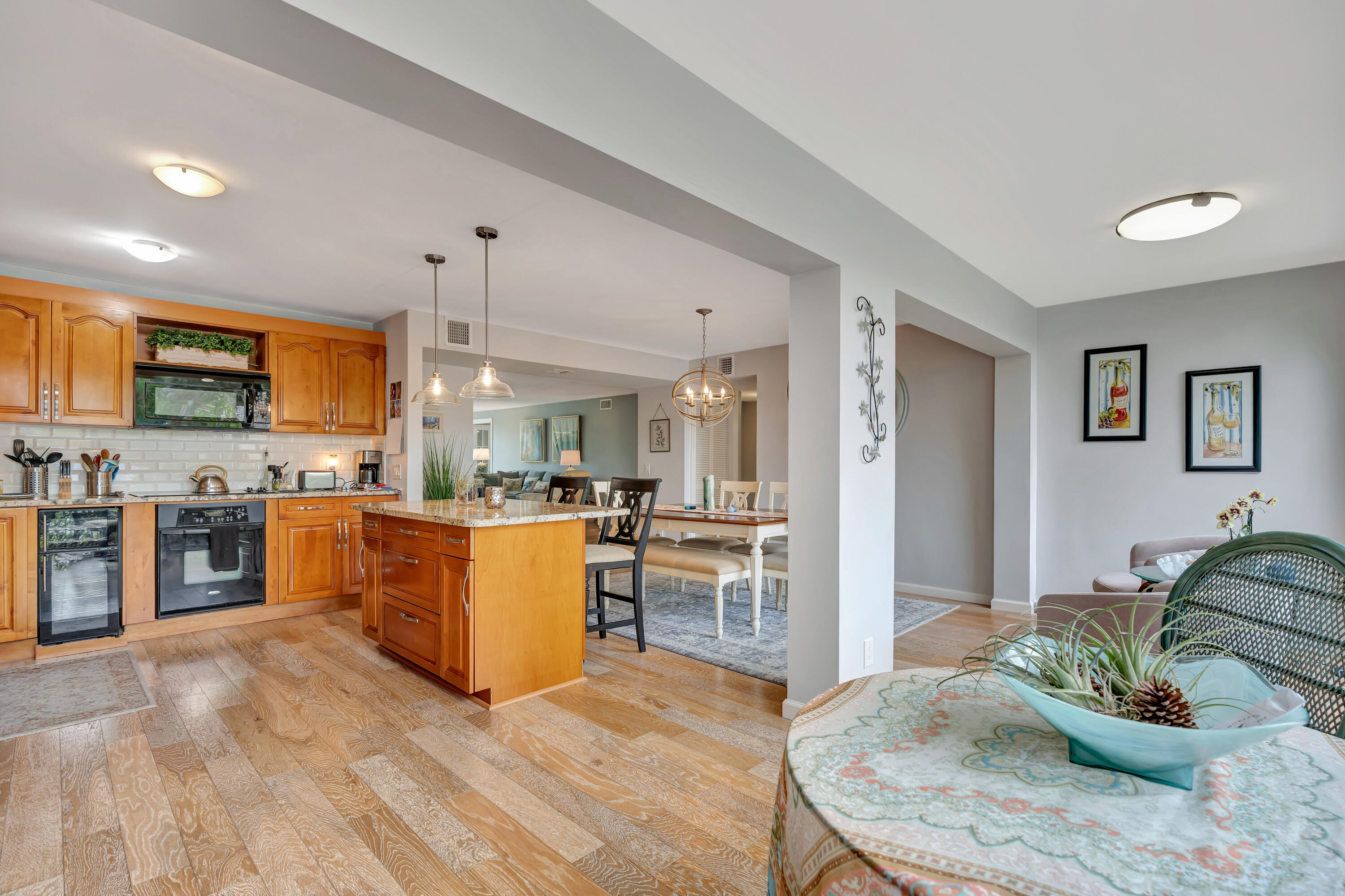 PIPERS LANDING GARDEN APARTMENTS CONDO - Residential