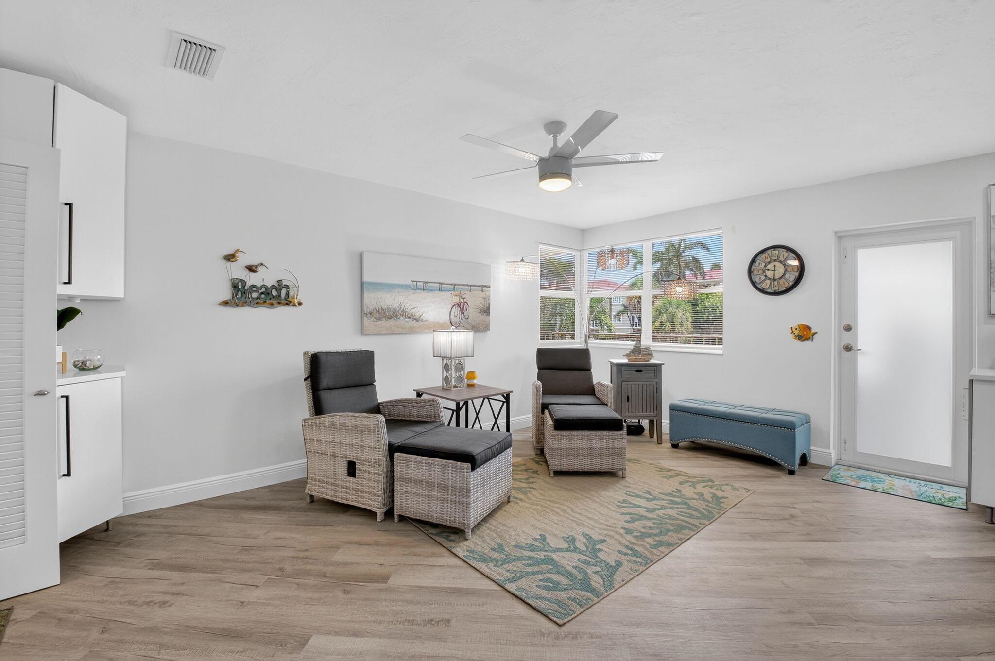 OSCEOLA ARMS - Residential