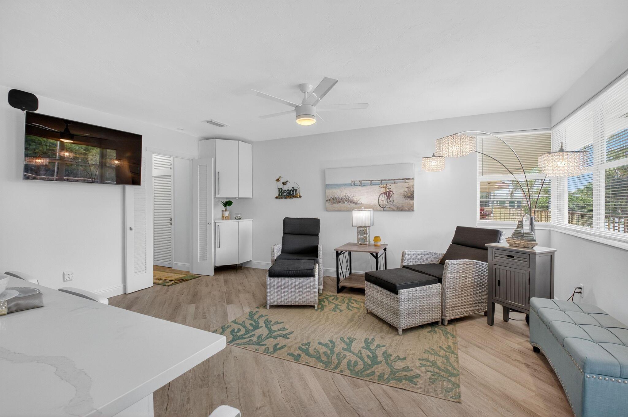 OSCEOLA ARMS - Residential