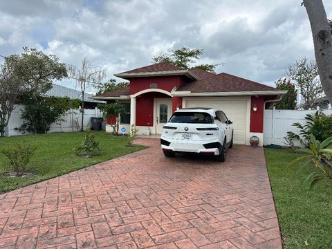 2825 Alabama Street West Palm Beach FL 33406