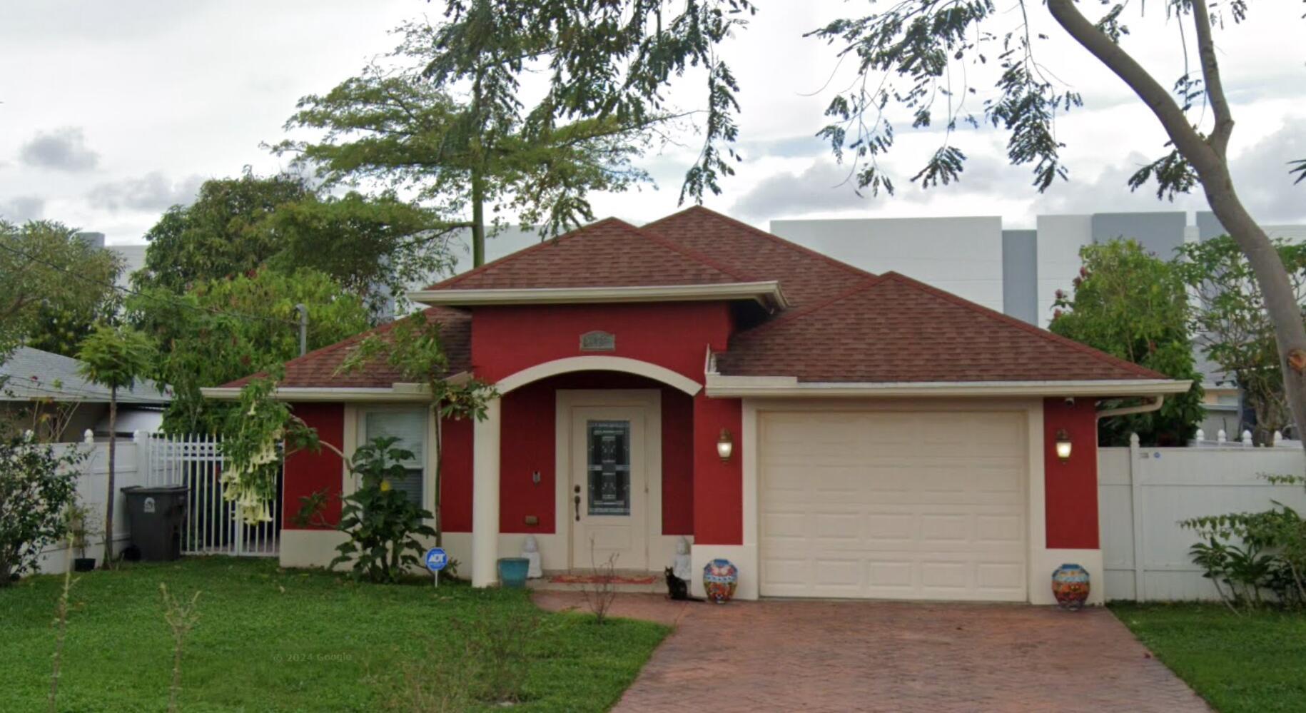 2825 Alabama Street