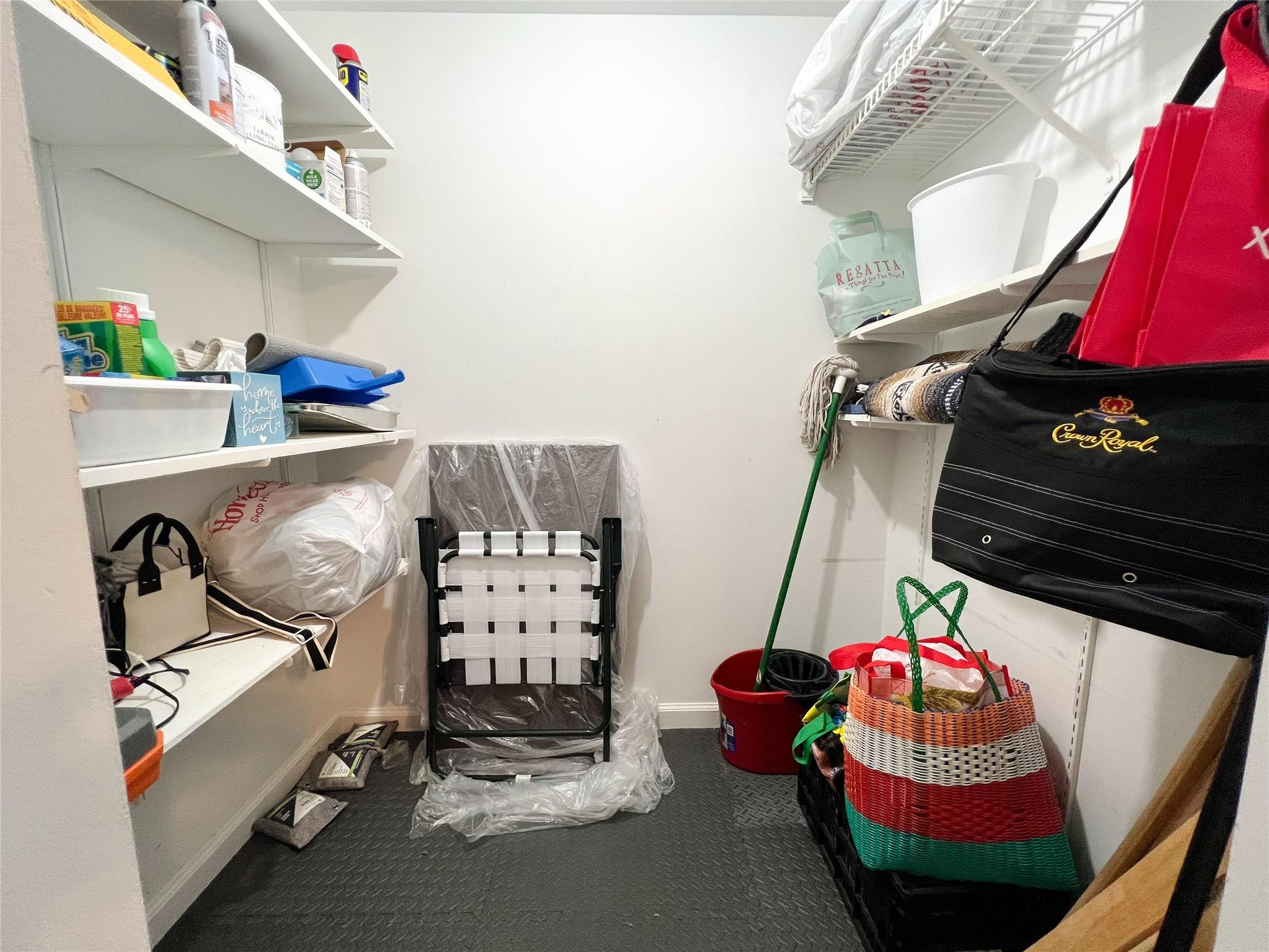 Bay Colony Club - Residential