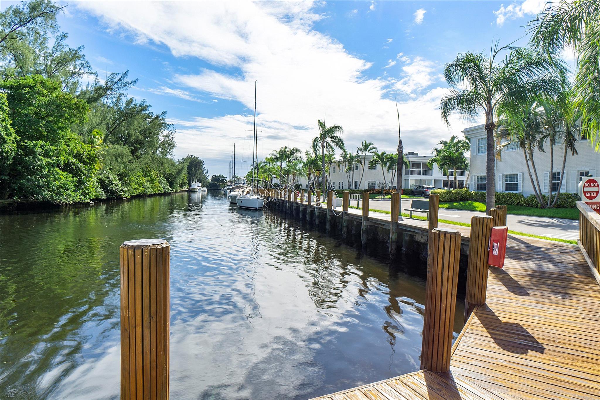 Bay Colony Club - Residential