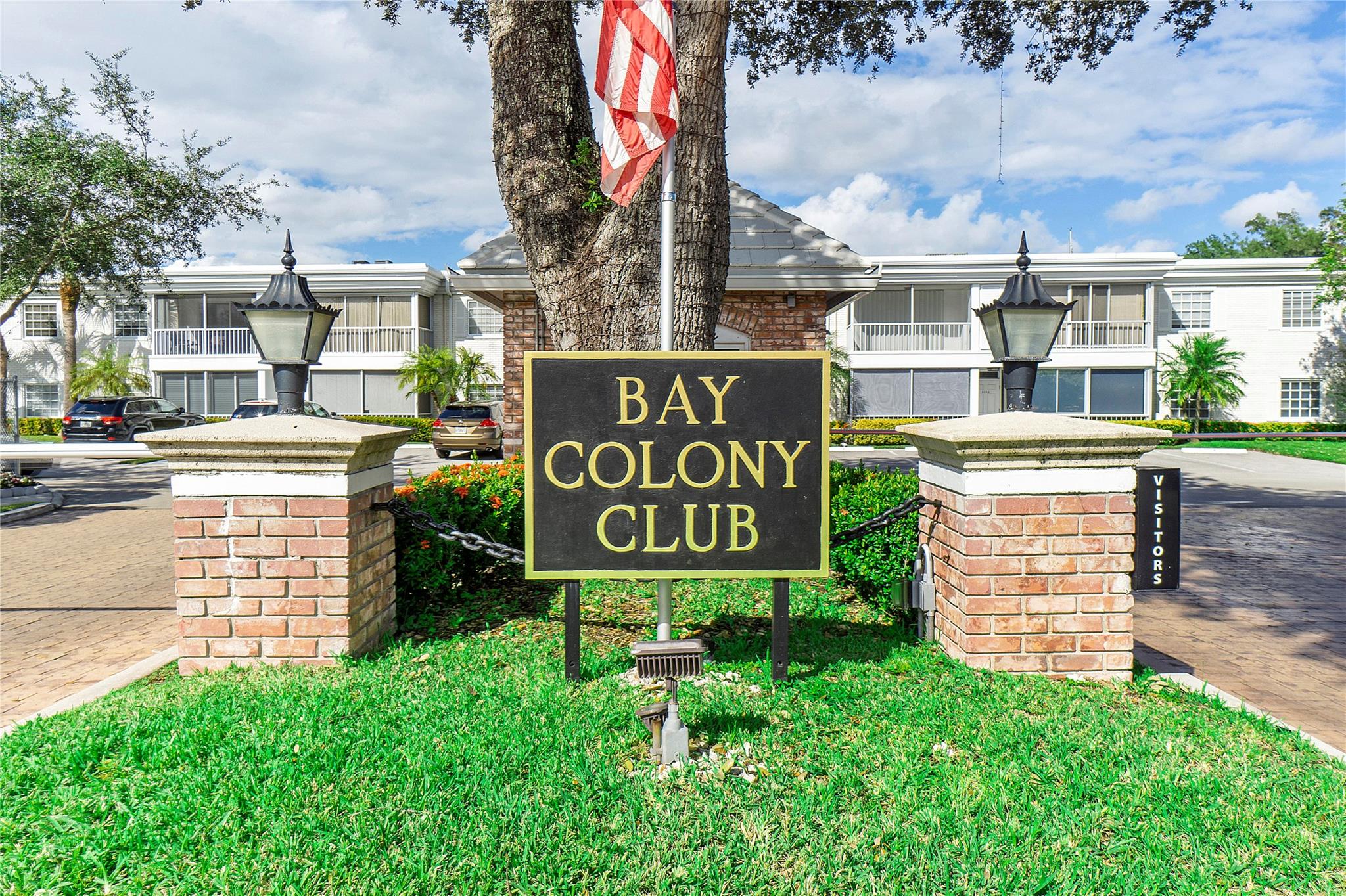 Bay Colony Club - Residential