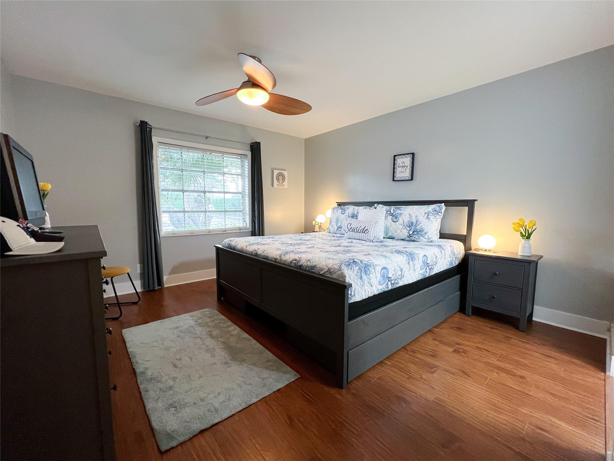 Bay Colony Club - Residential