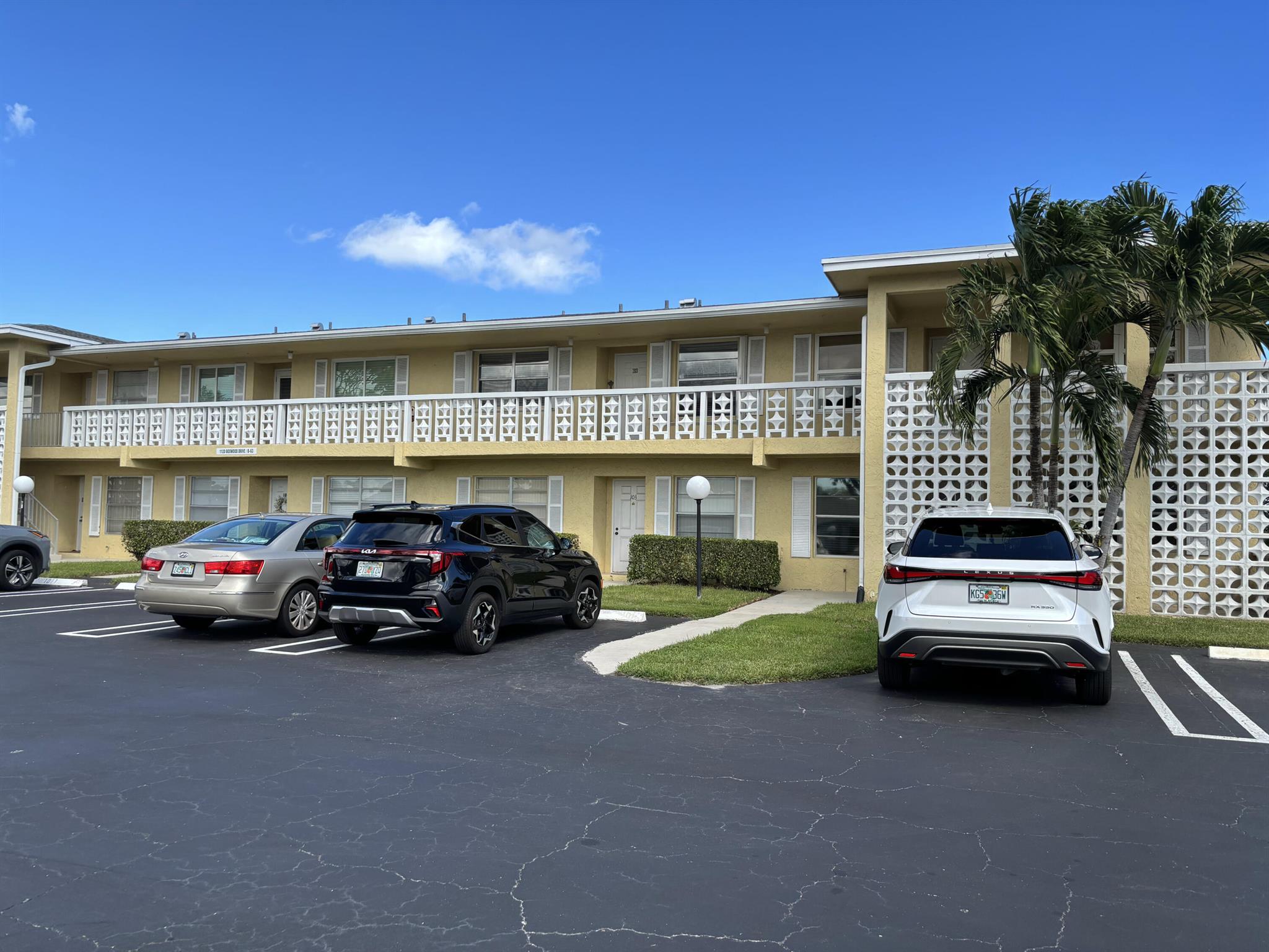PINES OF DELRAY CONDO - Residential Lease