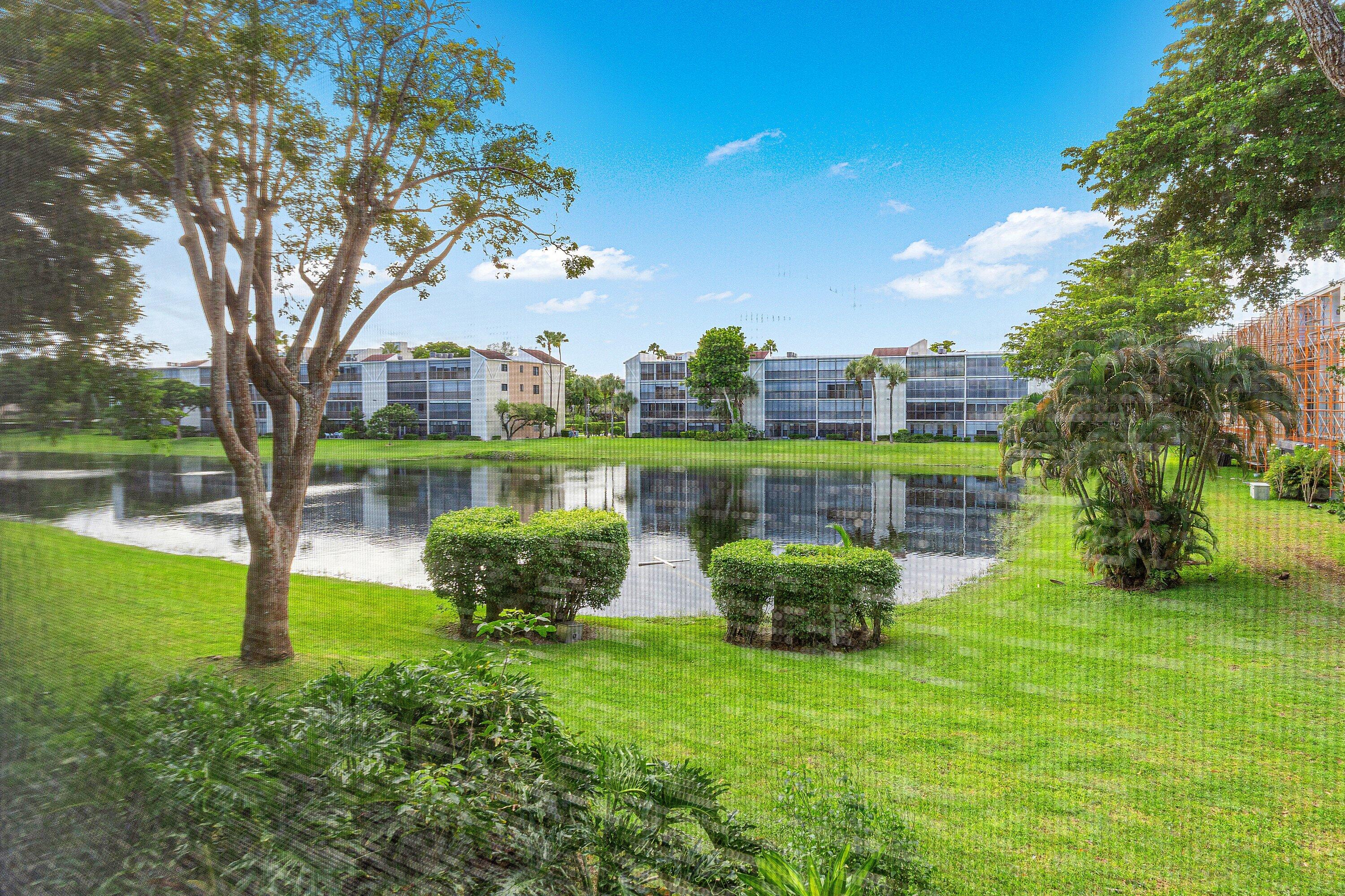 6585 Kensington Lane Apt 207