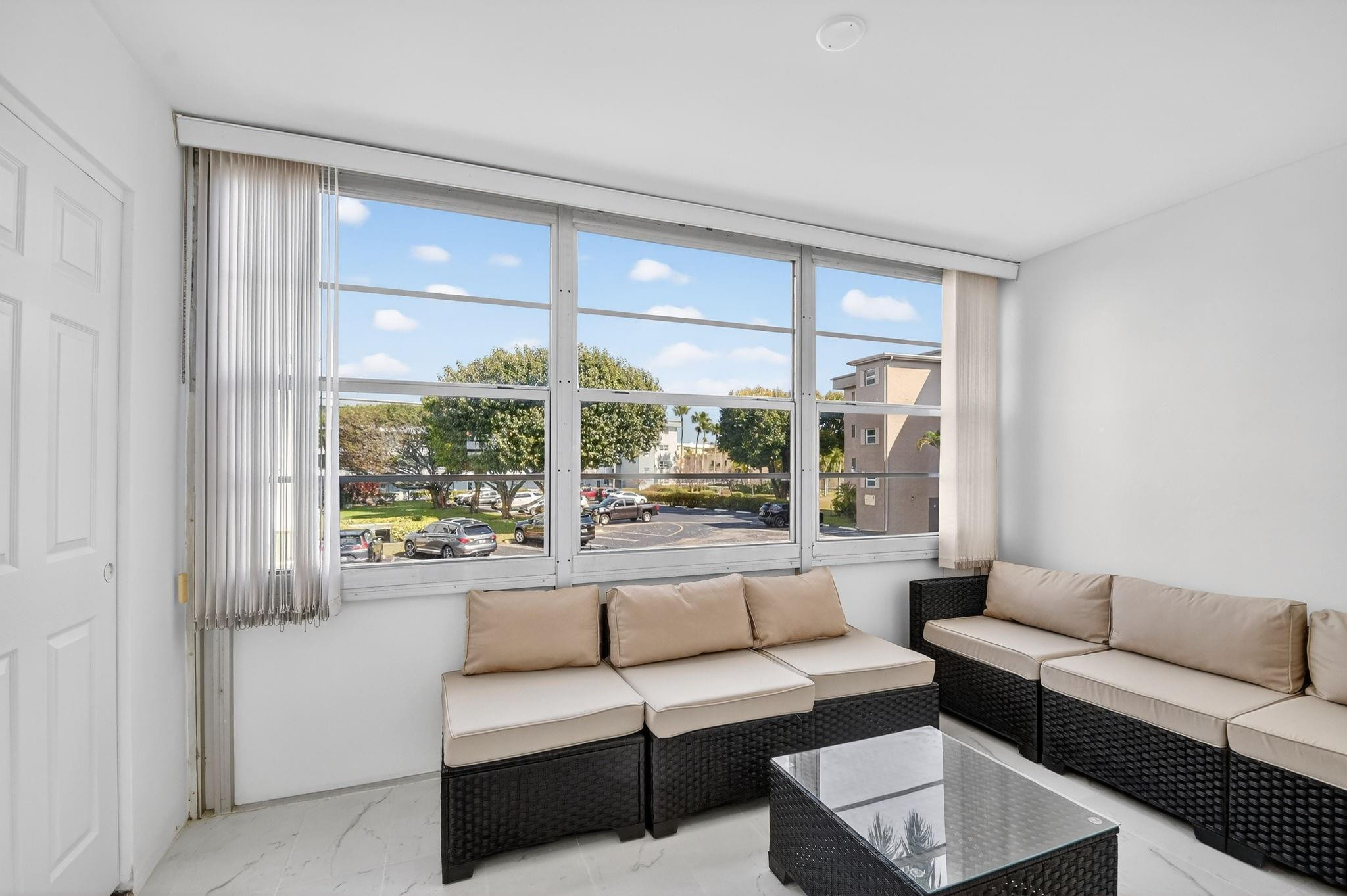 Village Royale Greenridge - Residential