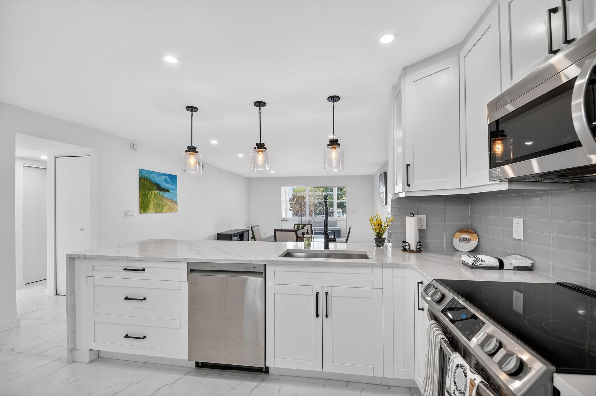 Village Royale Greenridge - Residential