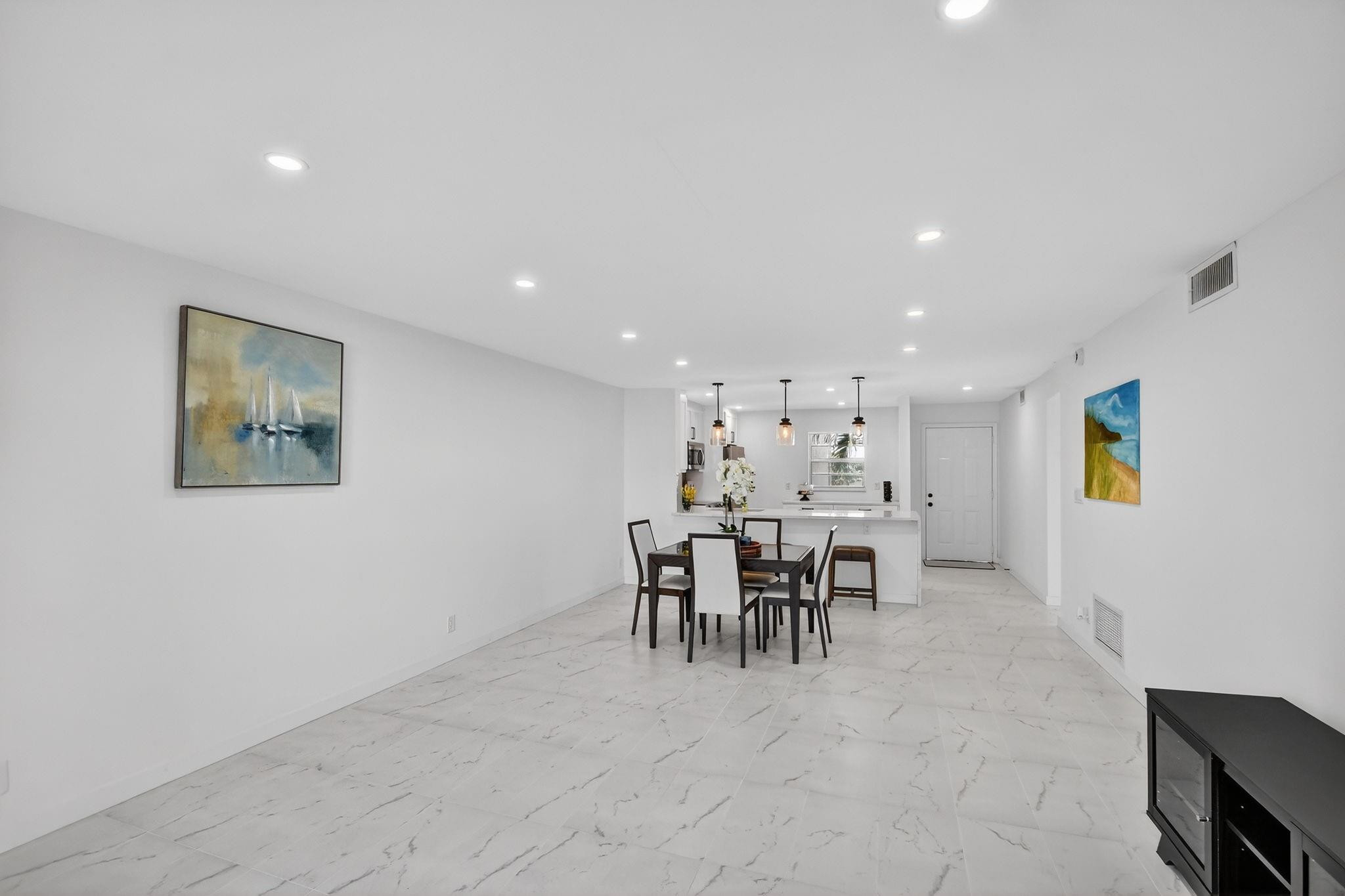 Village Royale Greenridge - Residential